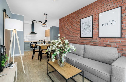 Grunwald Apartamento | Smoluchowskiego 3 Poznań | Cosy Apartment with Parking | Balconies