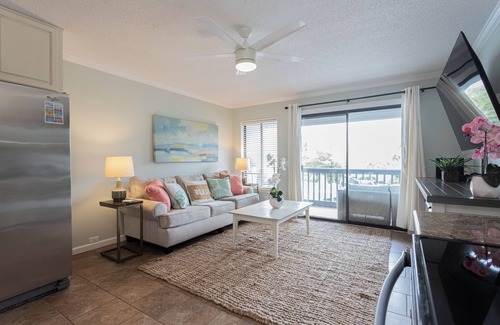 Tybee Island Apartamento | Snowbird 30 Day - Condo with pool