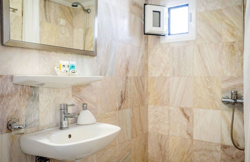 Firostefani Hotel | Sofia Hotel Santorini