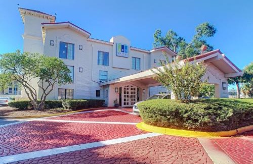 Highlands Hotel | SoHo Inn and Suites Jacksonville North