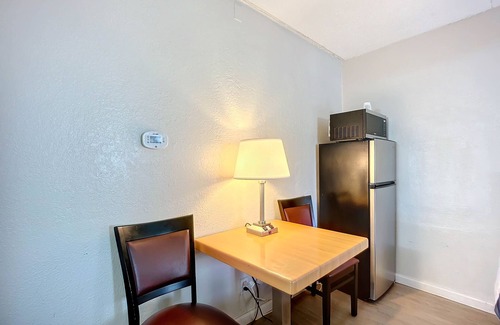 Highlands Hotel | SoHo Inn & Suites Jacksonville North