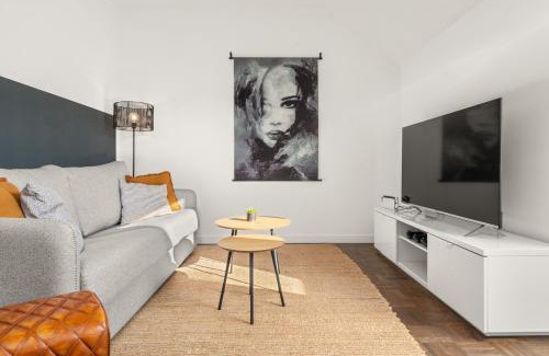Bad Berleburg Apartamento | SOMERSET - 2 Whg in einem Haus, max 10 Pers, BBQ, Balkon, PS5
