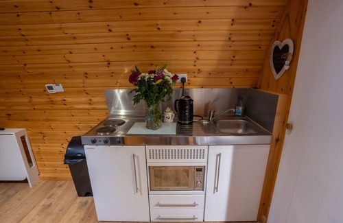 East Huntspill Apartamento | Somerset glamping pod with access to adventure activities.