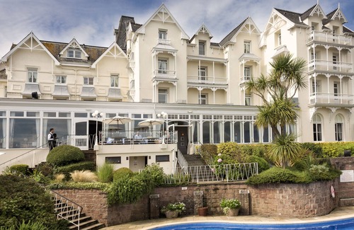 Saint Aubin Hotel | Somerville Hotel