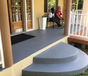 West End Hotel | Sommerville Resorts