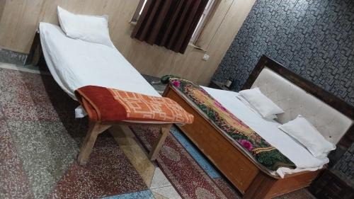 Vrindavan Hotel | Somnath residency radhe nikunj