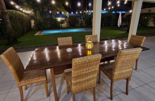 Pointe-Noire Apartamento | Sompteuse villa avec piscine à 5 min de la plage