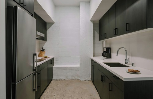 Downtown Los Angeles Hotel | Sonder by Marriott Bonvoy The Winfield Apartments Downtown LA