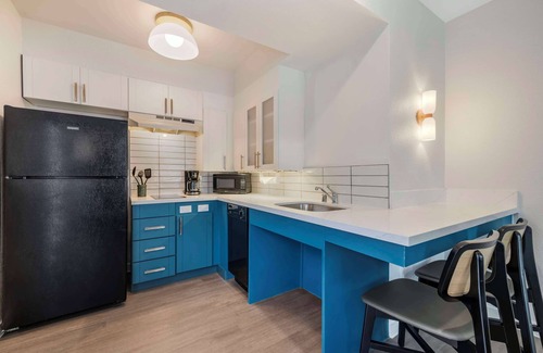 Torrance Hotel | Sonesta ES Suites Torrance Redondo Beach