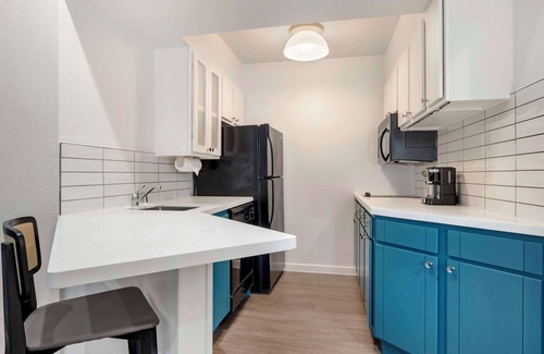 Torrance Hotel | Sonesta ES Suites Torrance Redondo Beach