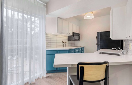 Torrance Hotel | Sonesta ES Suites Torrance Redondo Beach