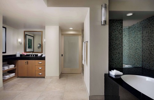 South Redondo Hotel | Sonesta Redondo Beach & Marina