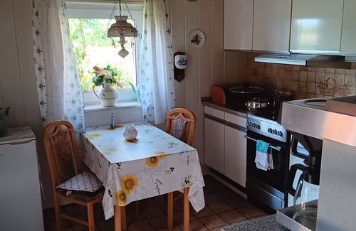 Lasbek Apartamento | Sonnenscheinhof Alpacas, vacation apartment on the first floor for 5 people
