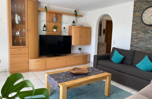 Forchtenberg Apartamento | Sonnige Südwohnung mit Terrasse, Badesee