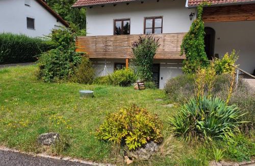 Parsberg Apartamento | Sonnige Souterrain-Einliegerwohnung im Herzen Parsbergs
