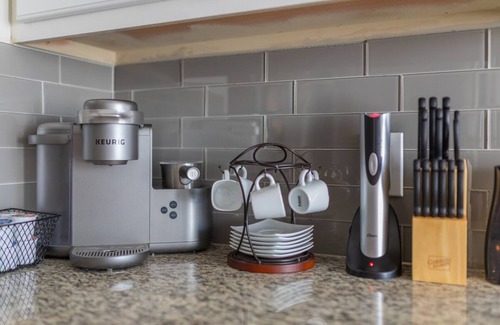 Huntersville Apartamento | Sophisticated Comfort/ Hotel Inspired 2bd 1ba