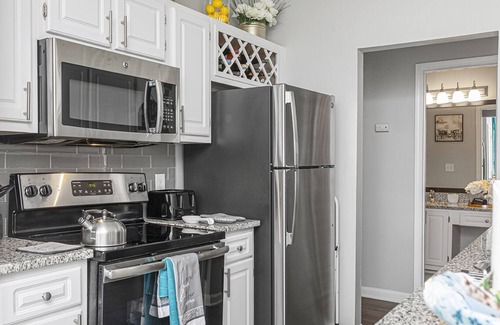 Huntersville Apartamento | Sophisticated Comfort/ Hotel Inspired 2bd 1ba