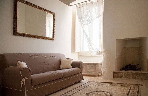 L'Assunta Otro | Sorelle Barnaba