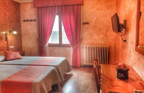 Broto Hotel | Sorrosal