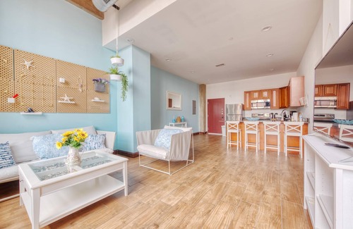 West Poplar Apartamento | Sosuite 2BR Apt w Balcony W D Gym On-site Bar