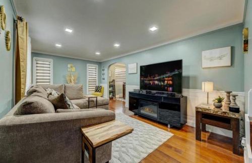 South Euclid Casa | South Euclid Home 10 Minutes to Cleveland Clinic