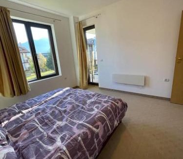 Razlog Apartamento | South Mountain Apartment