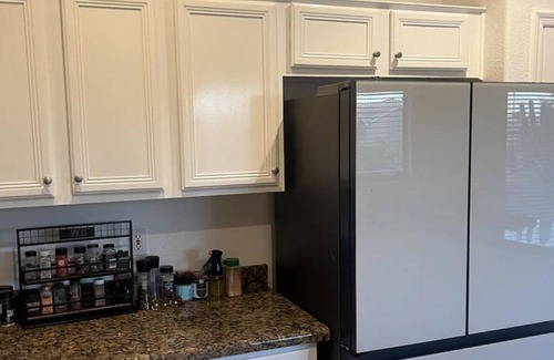 South Mountain Casa | South Mountains Views and Fun! Big back yard and Next to a park with playground