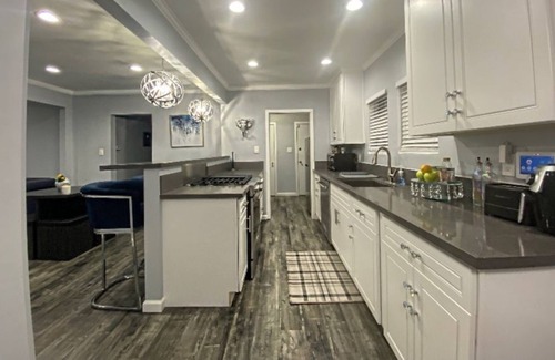 Park Mesa Heights Casa | Southern California Home Perfect For Nurses or Professionals