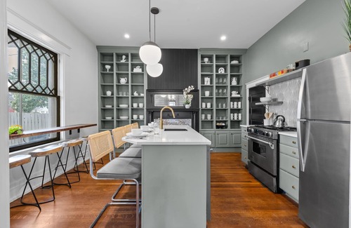 Historic Waverly Cabaña | Southern Elegance-private Hot Tub-walk to 12 S