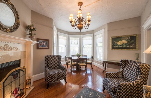 Downtown Historic District Cama Y Desayuno | Southern Wind Inn Bed & Breakfast