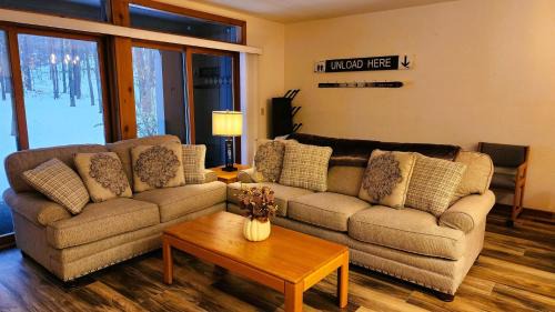 Harbor Springs Casa | Southridge #9 - Ski-in/ski-out at base of Nub's Nob