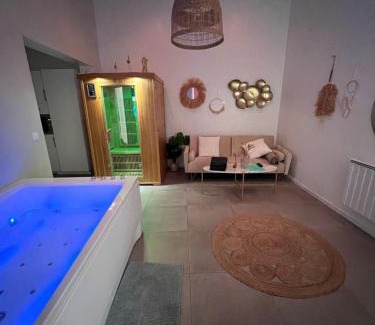 Le Mesnil-Saint-Denis Casa | SPA JUNGLE