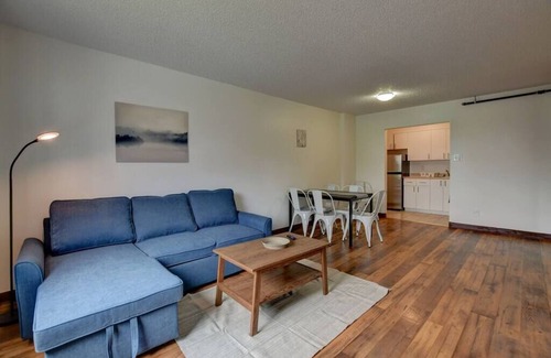 Laval Apartamento | Spacious 1 bedroom, with balcony, Laval, all incl