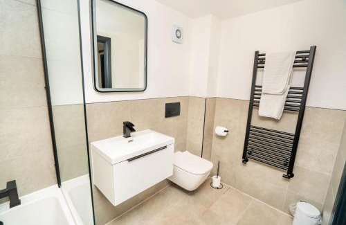 Newark Apartamento | Spacious 2 Bedroom Apartment in Central Newark