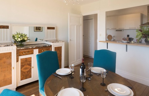 Ayen Apartamento | Amplio apartamento de 2 dormitorios con impresionantes vistas.