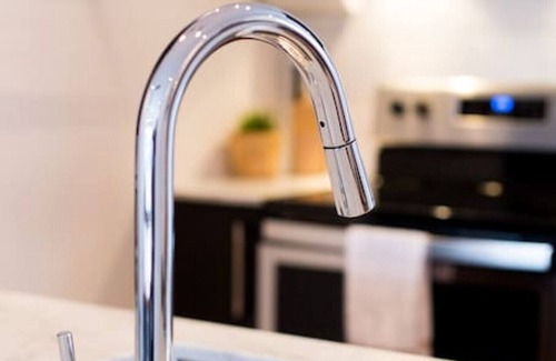 Marconi-Alexandra Condominio | Spacious 2 Bedroom Condo in Little Italy