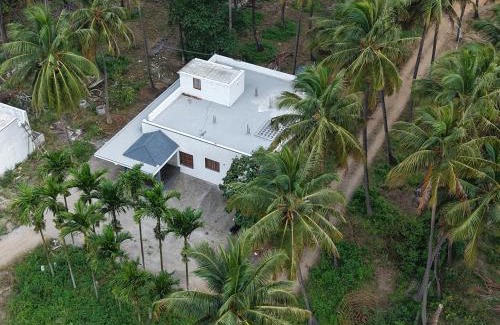 Karunya Nagar Villa | Spacious 2BHK Homestay in Isha Yoga Mainroad by Shivalaya