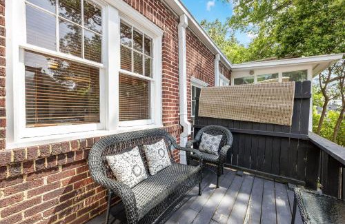 Cherry Casa | Spacious 2BR in Myers Park with sunroom