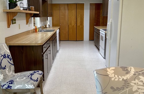 Crooked Lake Park Casa | Spacious 3/2 on large canal to beautiful Crooked Lake, great for seasonal rental