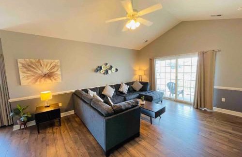 Central Myrtle Beach Casa | Spacious 3 bdrm condo at Magnolia Point MB