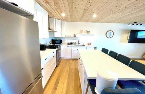 Sylvia Park Apartamento | Spacious 3-bedroom/ 2 bath apartment in Topanga Hills with AC