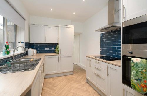 Skewen Casa | Spacious 3 Bedroom Home in Central Skewen