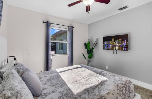 Little Haiti Casa | Spacious 3 bedroom Home with Oversized Pool & Backyard