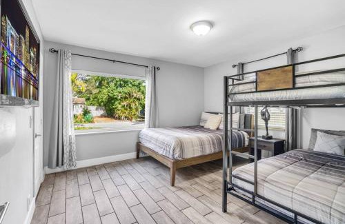 Little Haiti Casa | Spacious 3 bedroom Home with Oversized Pool & Backyard