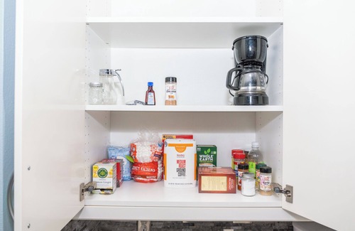 East County Civic Group Casa | Spacious 4-bedroom house in charming Valrico with WiFi, AC