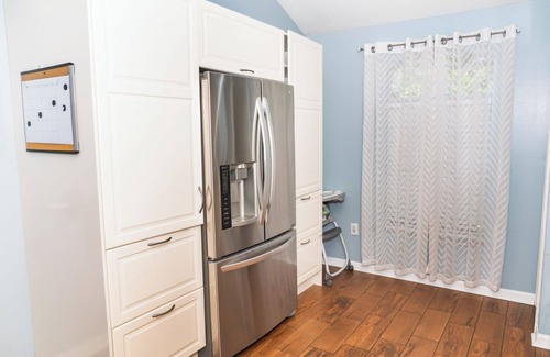 East County Civic Group Casa | Spacious 4-bedroom house in charming Valrico with WiFi, AC