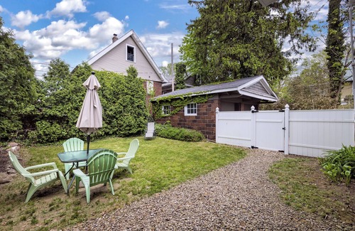 Erie Casa | Spacious 4-bedroom house in Downtown Erie