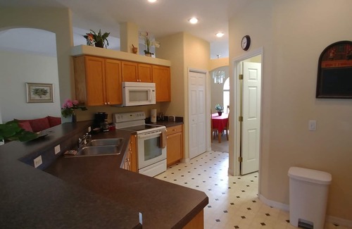 Inverness Villa | Amplia villa de 4 dormitorios con piscina.