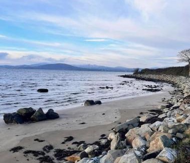 Buncrana Casa | Spacious 4 BR, Perfect Location