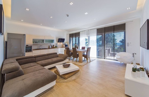 Mlini Villa | Encantadora villa de piedra de 5 dormitorios con piscina privada y vistas al mar